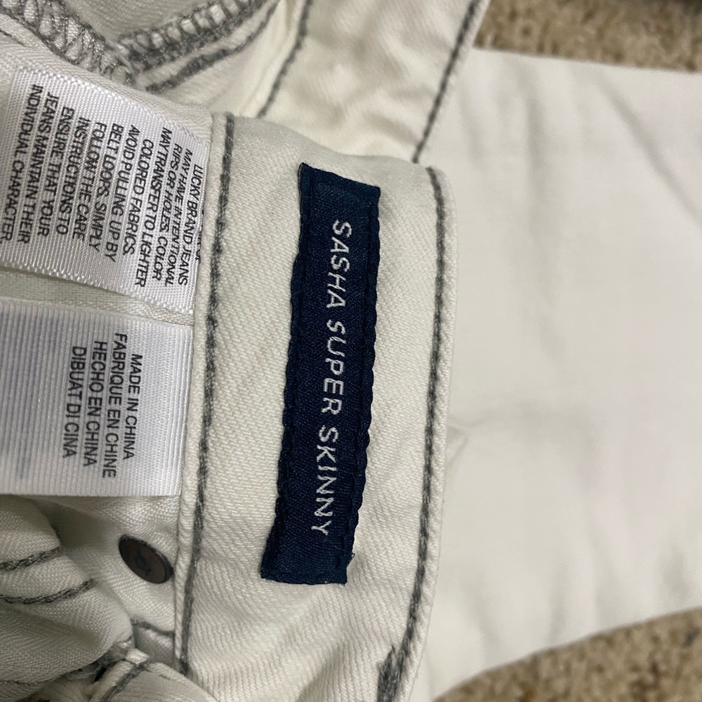 Lucky Brand Women's Cream Sasha Straight Leg Jeans-00/24 - Picture 6 of 10
